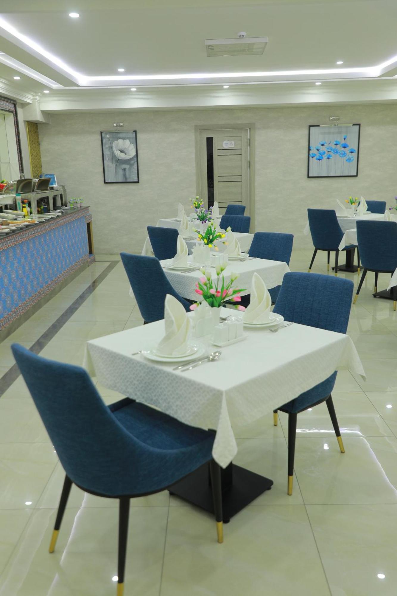 Human Hotel Tashkent Luaran gambar